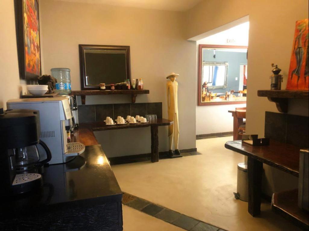 Africa Footprints Lodge 켐턴파크 외부 사진