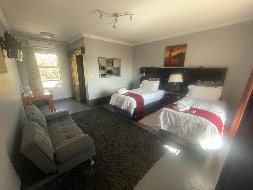 Africa Footprints Lodge 켐턴파크 외부 사진